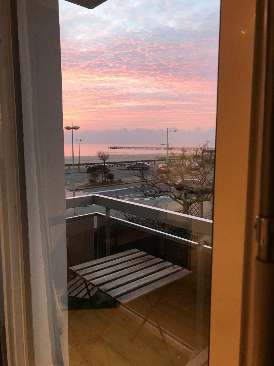 COUCHANT RADIEUX Appartement 2 pièces 4 personnes vue mer Saint-Jean-de-Monts Extérieur photo
